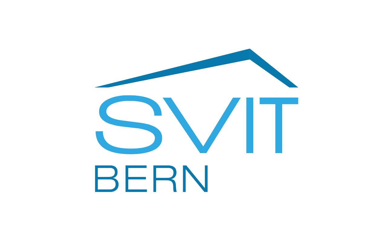 SVIT Logo: Ein Logo mit dem Text „SVIT BERN“ in Blau, mit einem stilisierten geometrischen Dachdesign über dem „V“. Der Hintergrund ist weiss.